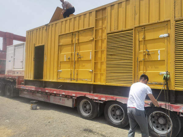楚雄除了负载情况和发动机维护，还有哪些因素会影响 200kw 柴油发电机的油耗？